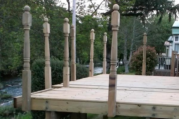 deck railings post installation