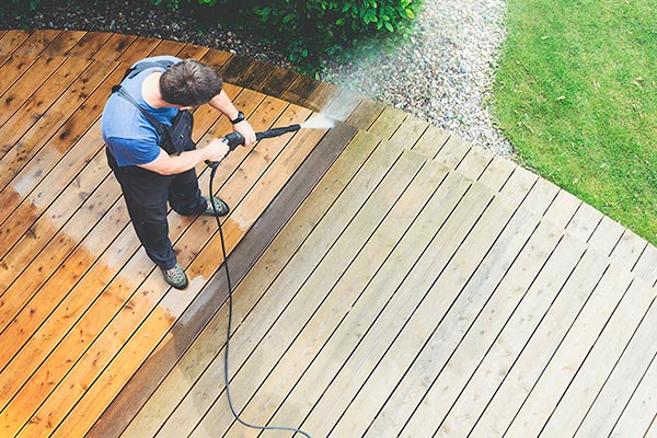 how to wash hardwood deck